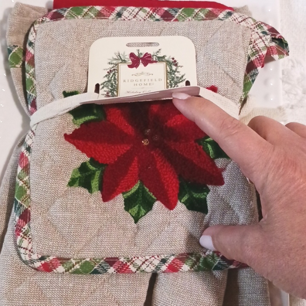 Ridgefield Home Holiday  Collection 3-Piece Set🎄Potholder/Towel/OvenMit